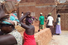 Self-Help_women-in-Kwefako-HCS